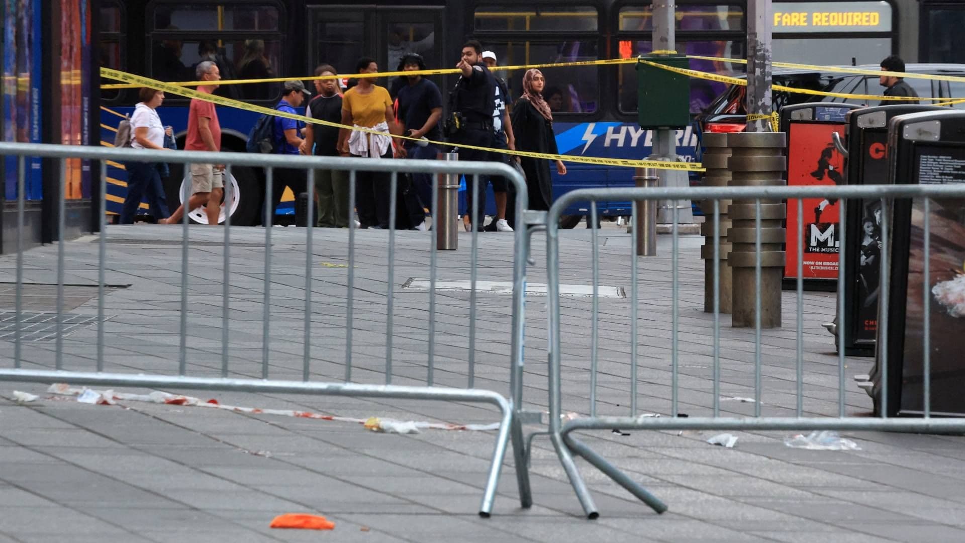 Policías resguardan escena de ataque en Times Square, Nueva York, el 31 de agosto de 2026. Foto: Reuters