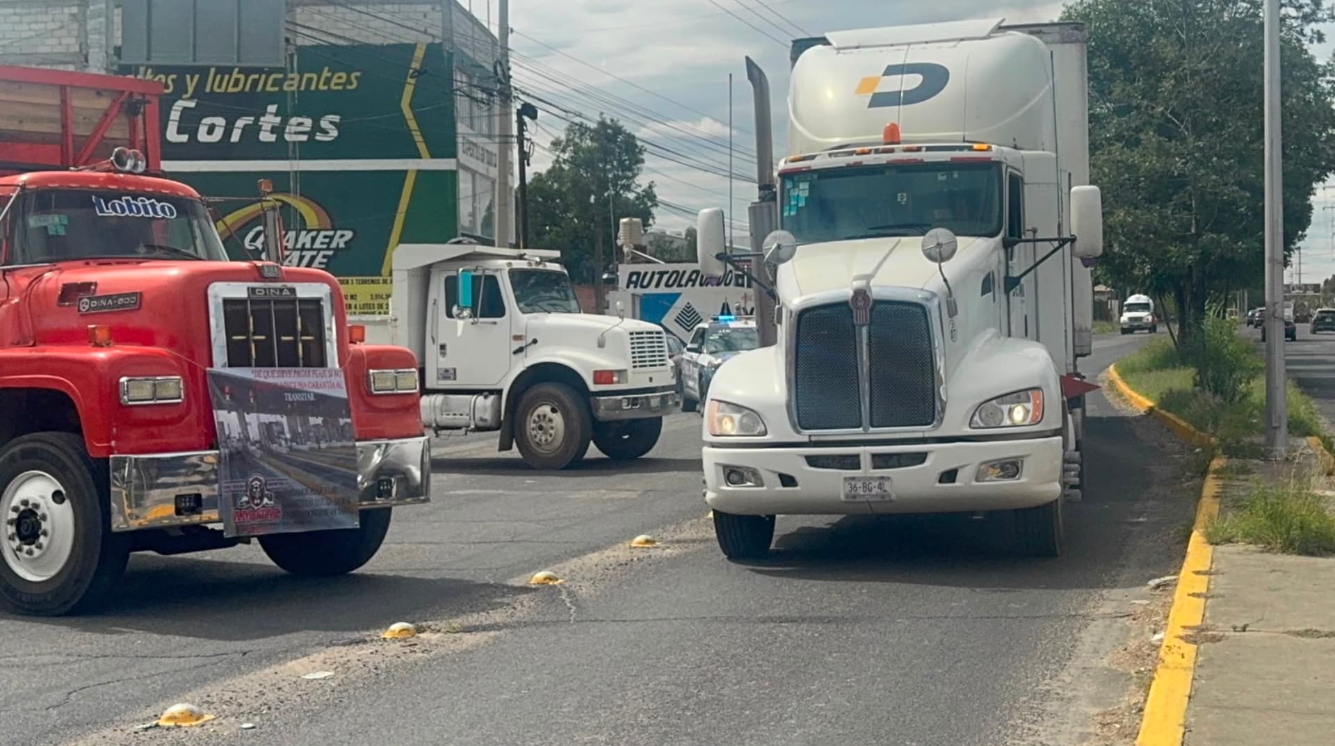 Cierre parcial en la carretera a Huejotzingo.