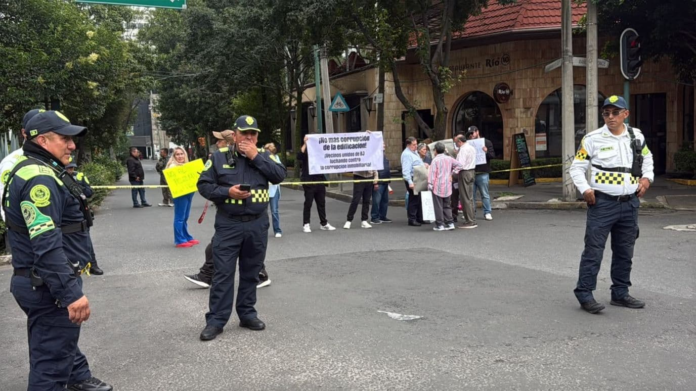 Bloqueo en Barranca del Muerto, CDMX