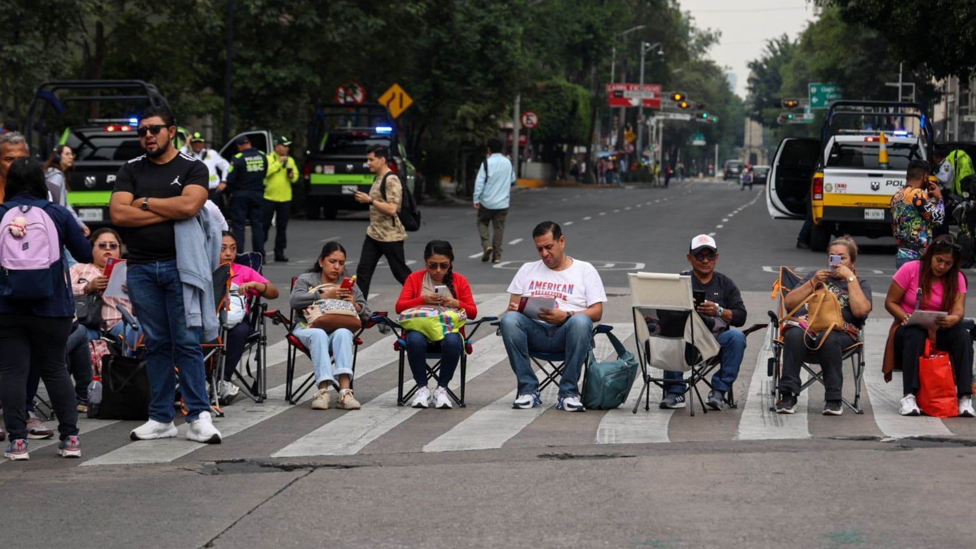 Bloqueo en el cruce de Reforma y Bucareli, en la Ciudad de México.
