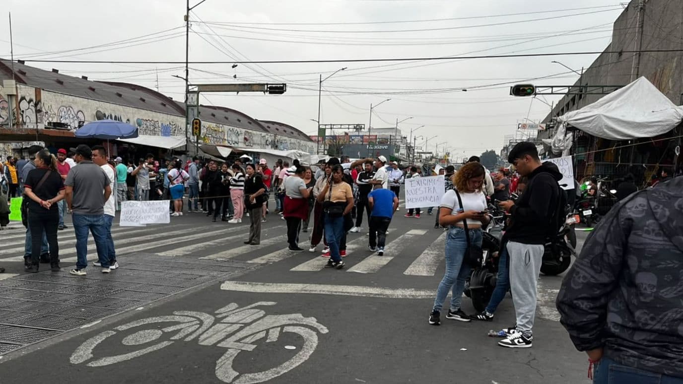 Bloqueo en calles de la Ciudad de México.