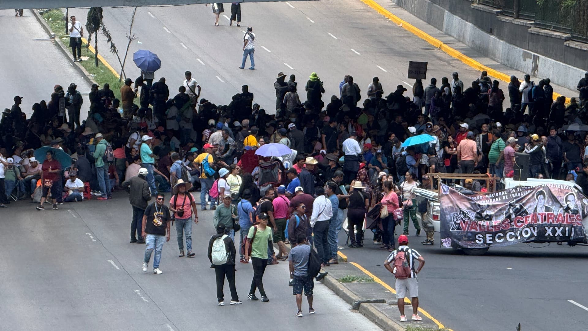 Bloqueo de la CNTE en Circuito Interior, CDMX