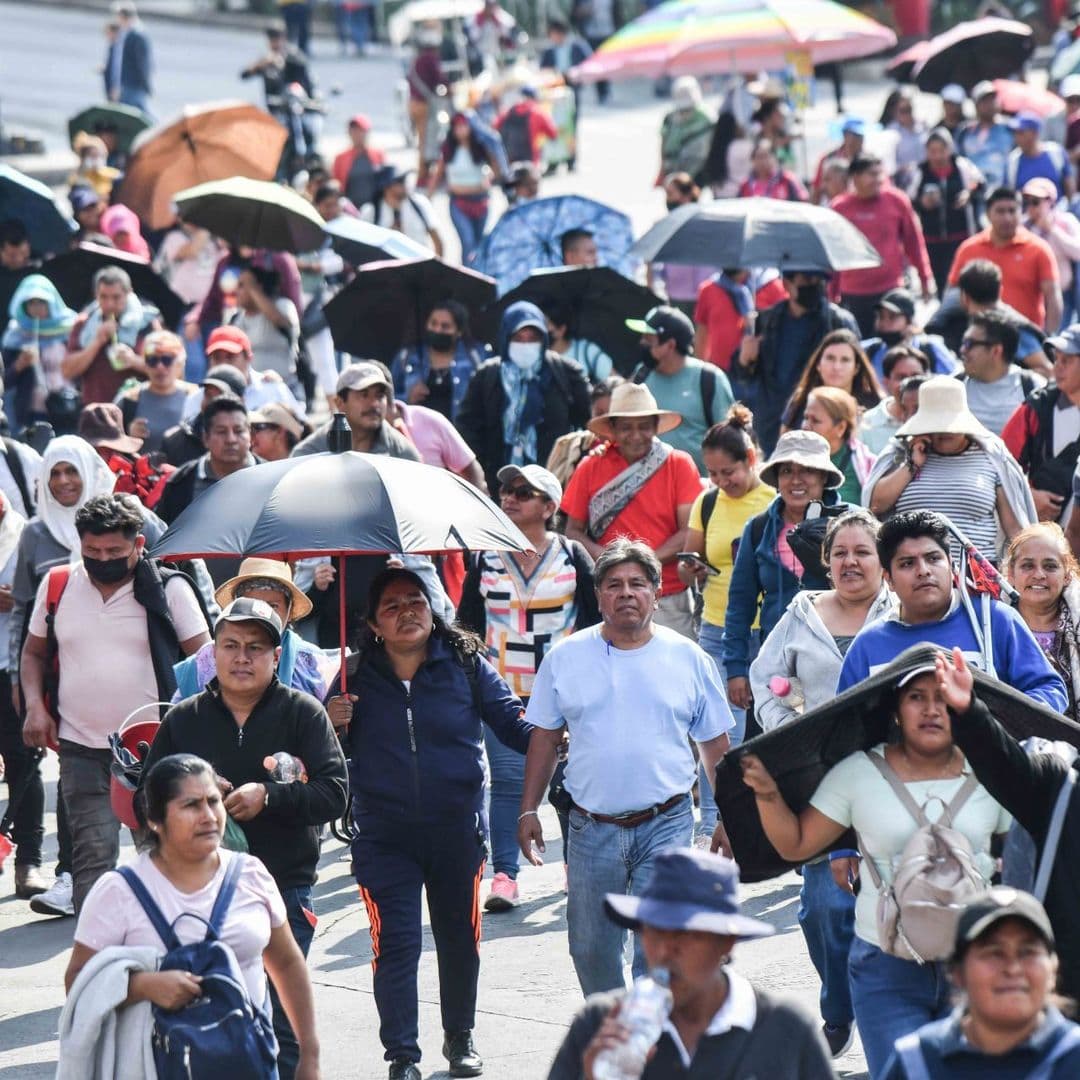 Manifestantes bloquean Paseo de la Reforma
