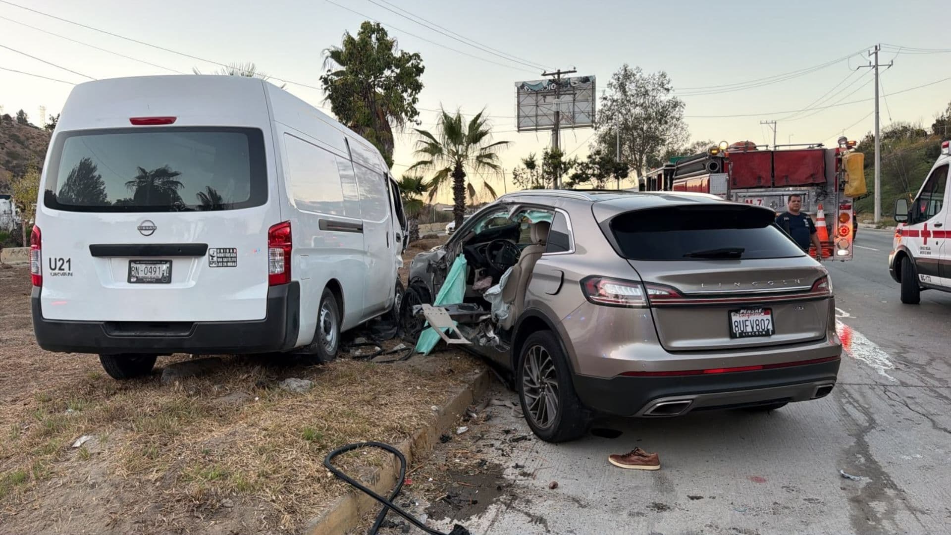 Adulto Mayor Queda Prensado tras Choque en Cañón del Matadero en Tijuana
