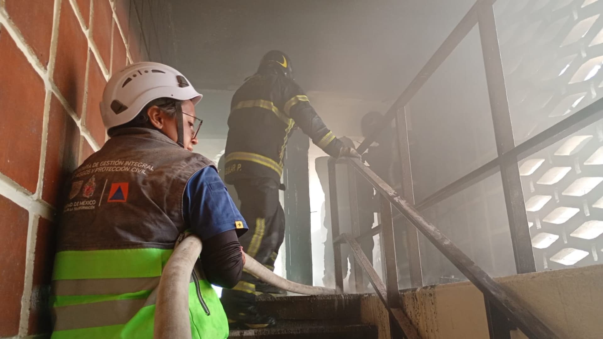 ¿Qué Pasó En Coyoacán? Evacuan 40 Personas de Incendio en Departamentos de Altillo Universidad