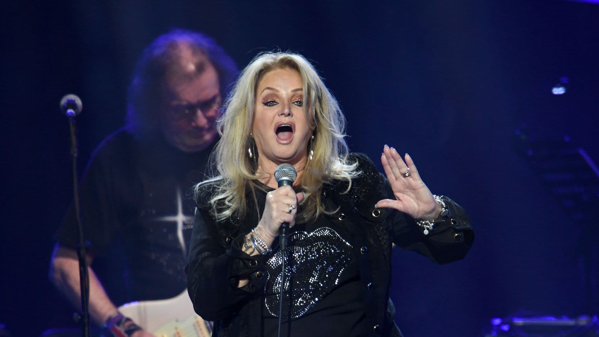 bonnie-tyler-despierta-coma-que-le-paso-cantante