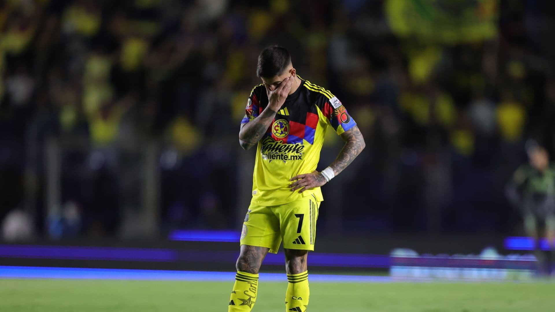 Brian Rodríguez, jugador del América, sufrió una lesión