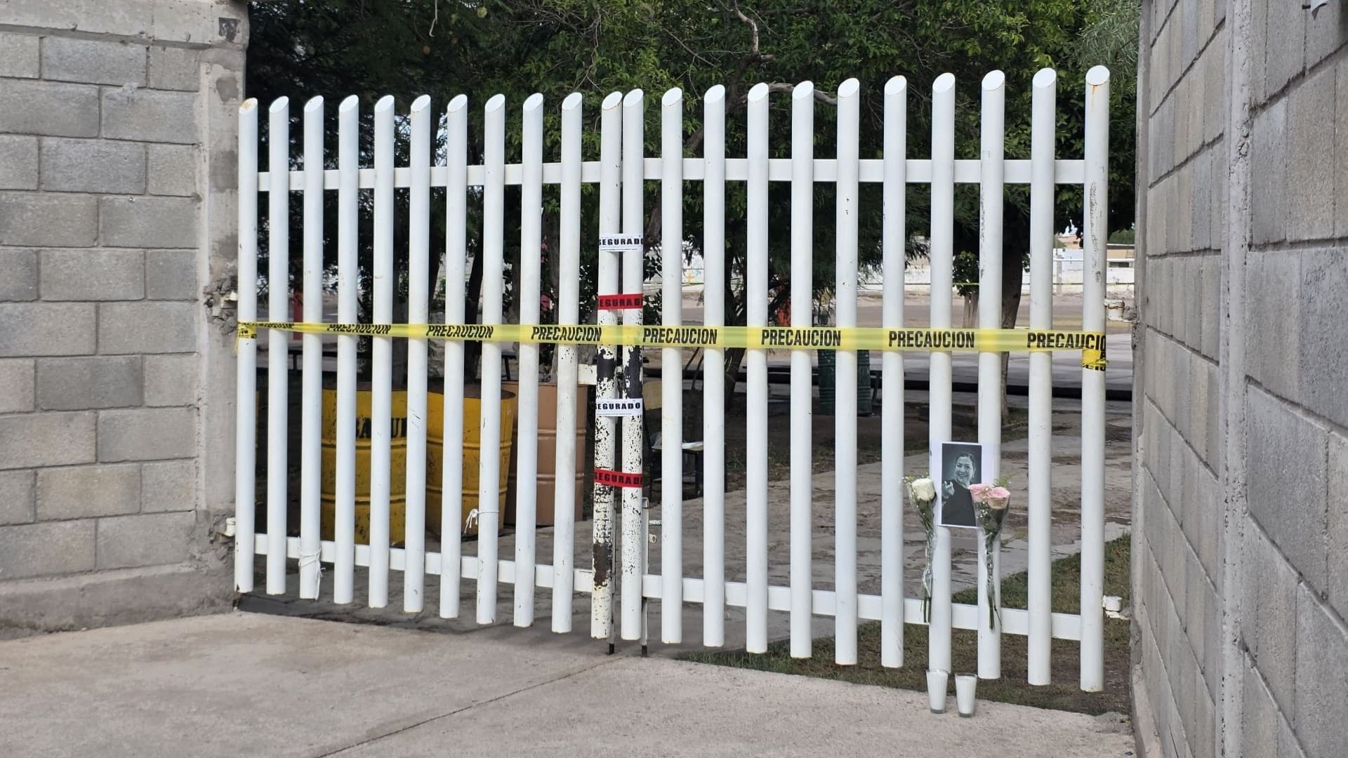 Entrada de la Secundaria Número 13 del ejido La Unión, en Torreón, Coahuila