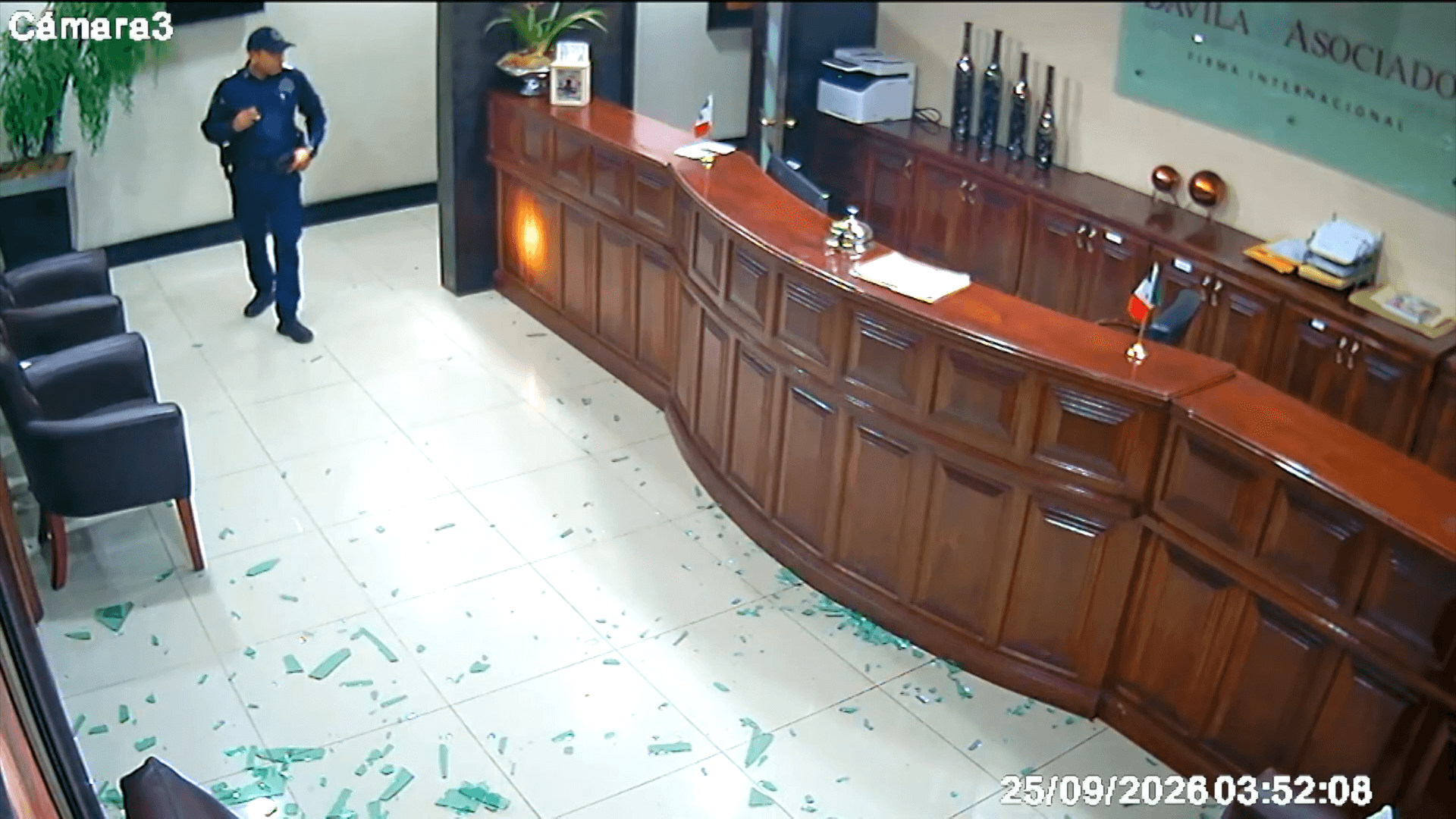 Amenazan con Arrojar Explosivos contra Despacho de Abogado en Baja California