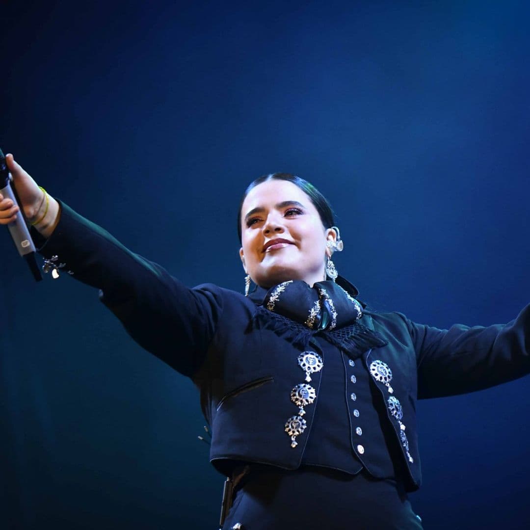 'El Potrillo' Será Abuelo por Cuarta Vez: Camila Fernández Anuncia Embarazo en Concierto