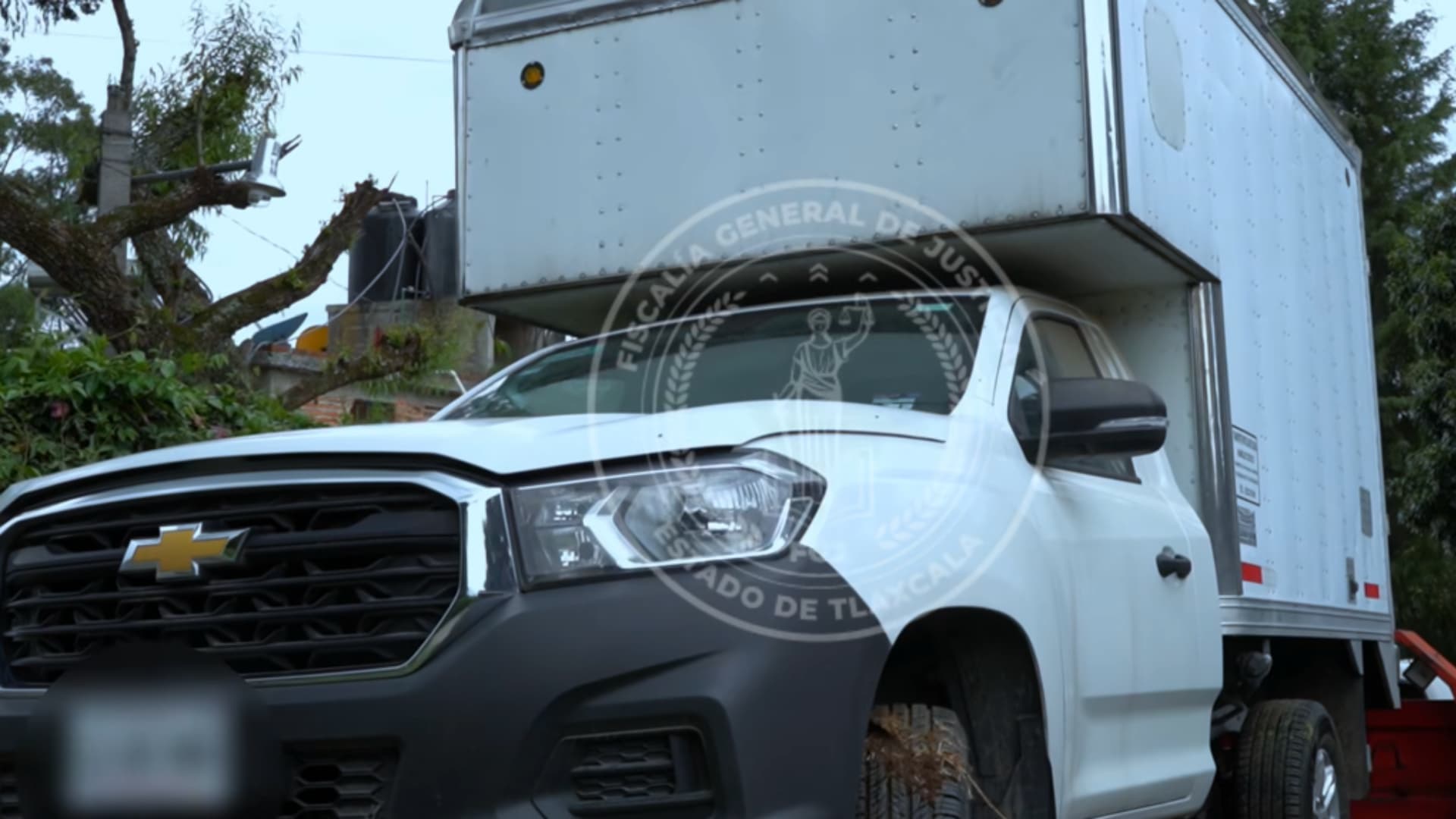 Recuperan Camioneta con Reporte de Robo durante Cateo en Apizaco, Tlaxcala