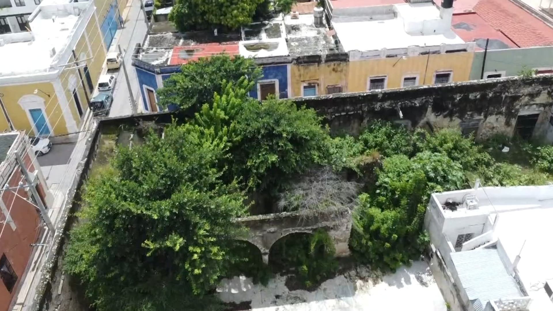 Construcción deteriorada en Campeche.