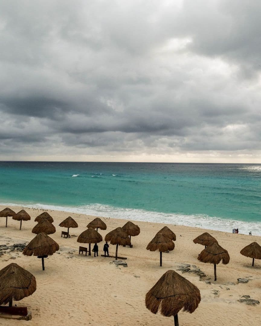 Lluvia por huracán Milton en Cancún, Quintana Roo