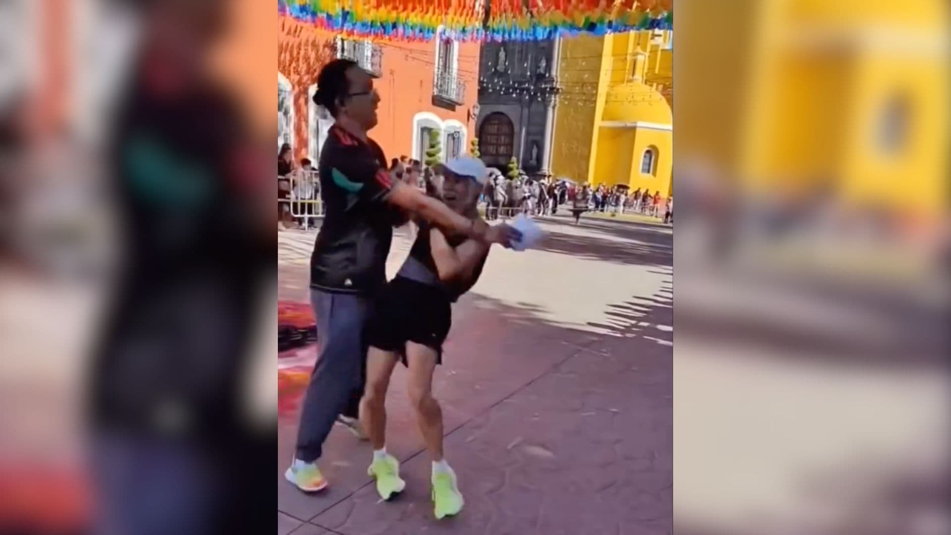 Organizador embiste a adulto mayor en Carrera de Colores Huamantla 2026