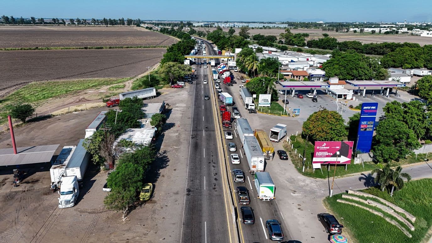 Transportistas de la Cámara Nacional del Autotransporte de Carga