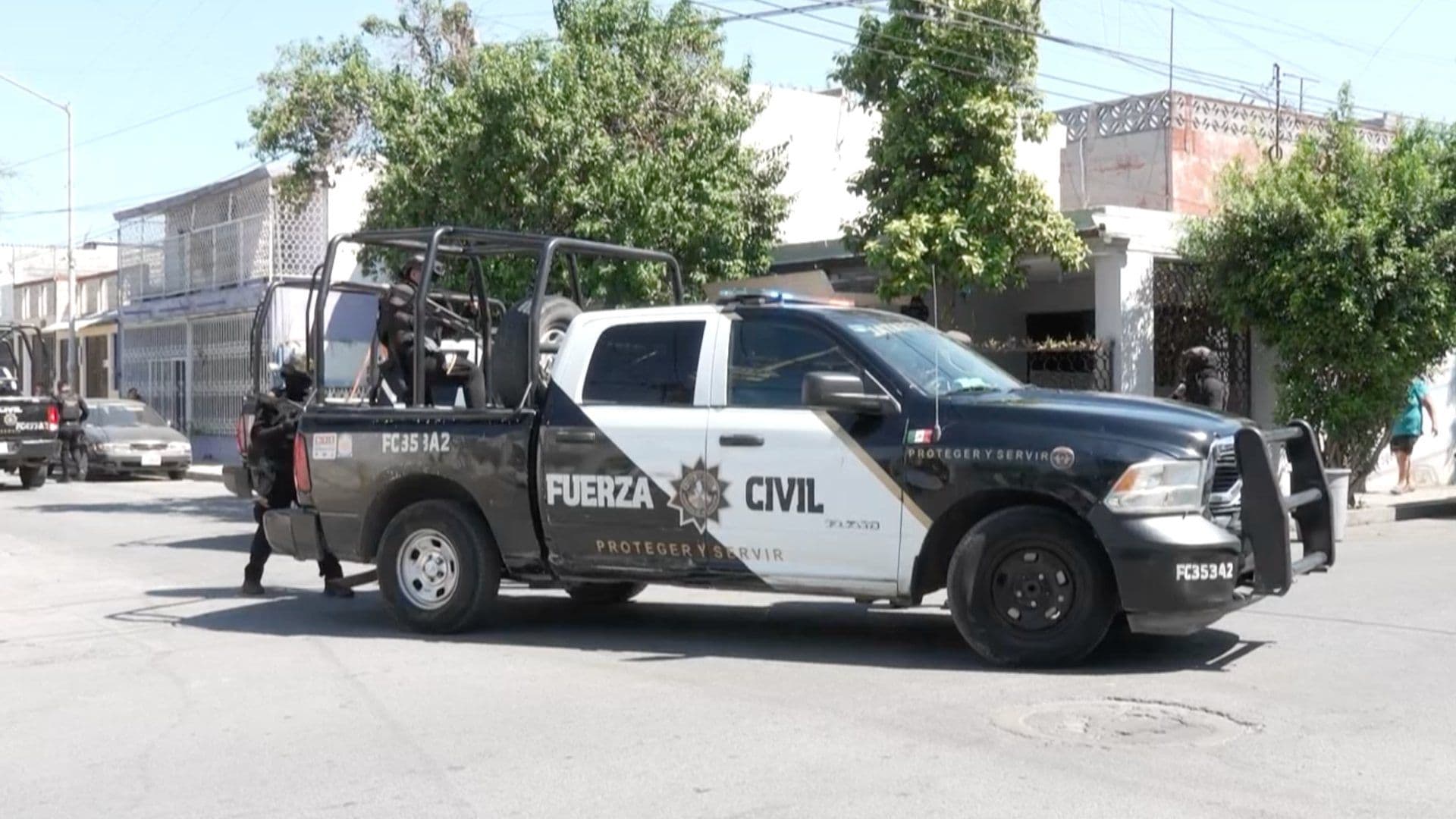 Catean casa de doble homicidio