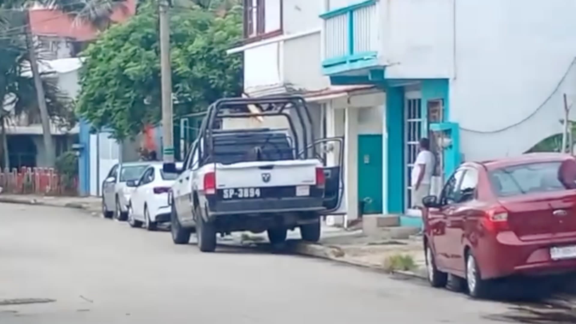 Aseguran drogas armas y un auto en cateo en la colonias Las Gaviotas en Coatzacoalcos al sur de Veracruz