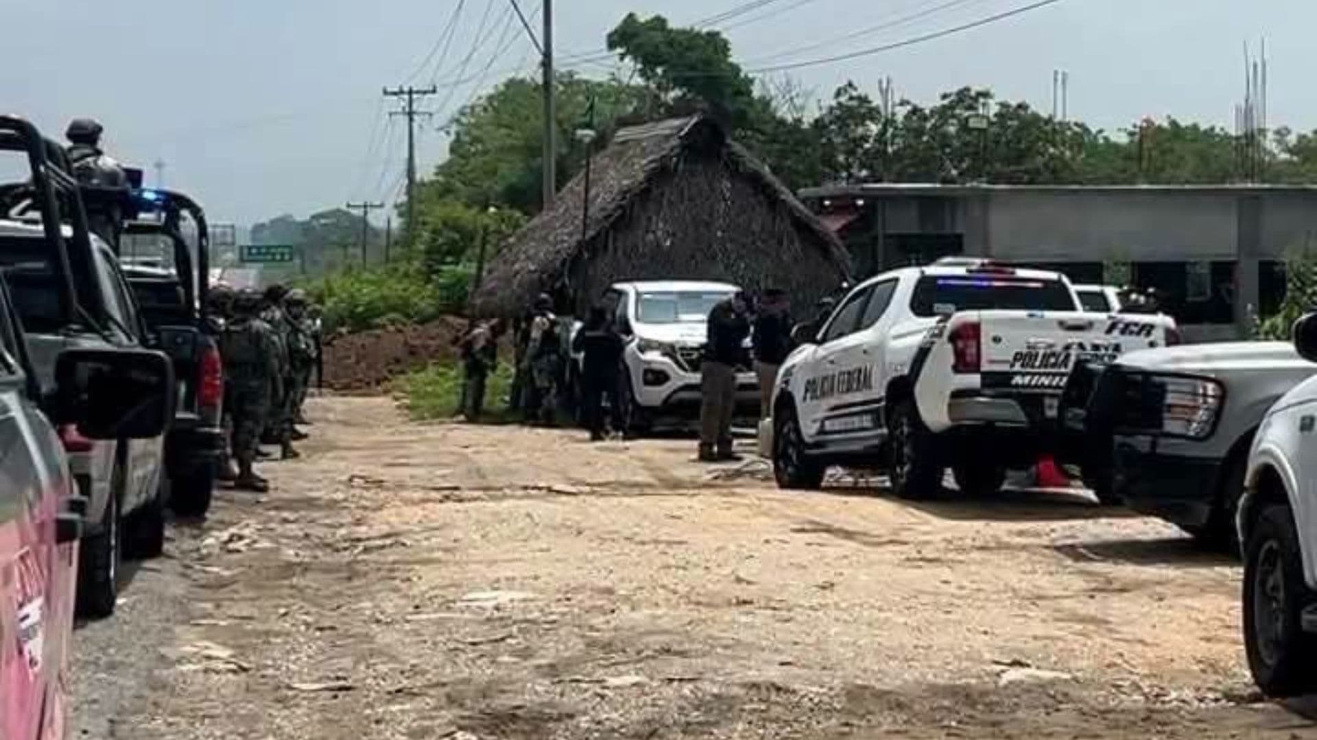 Catean Domicilio en Sayula de Alemán; Fue Denunciado Como Punto de Venta Ilegal de Combustible