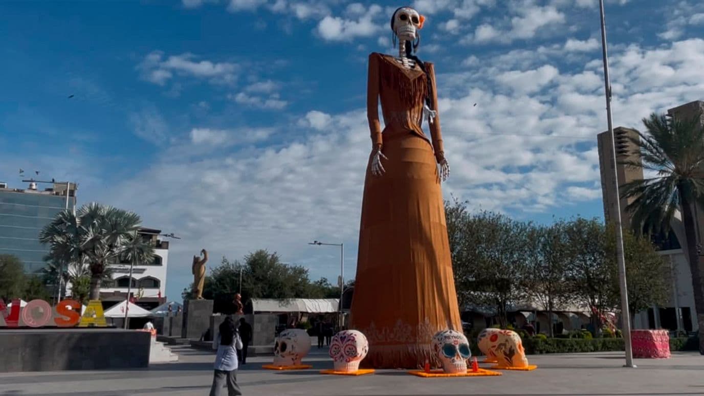 Catrina Gigante Plaza Principal Reynosa Día Muertos 2026