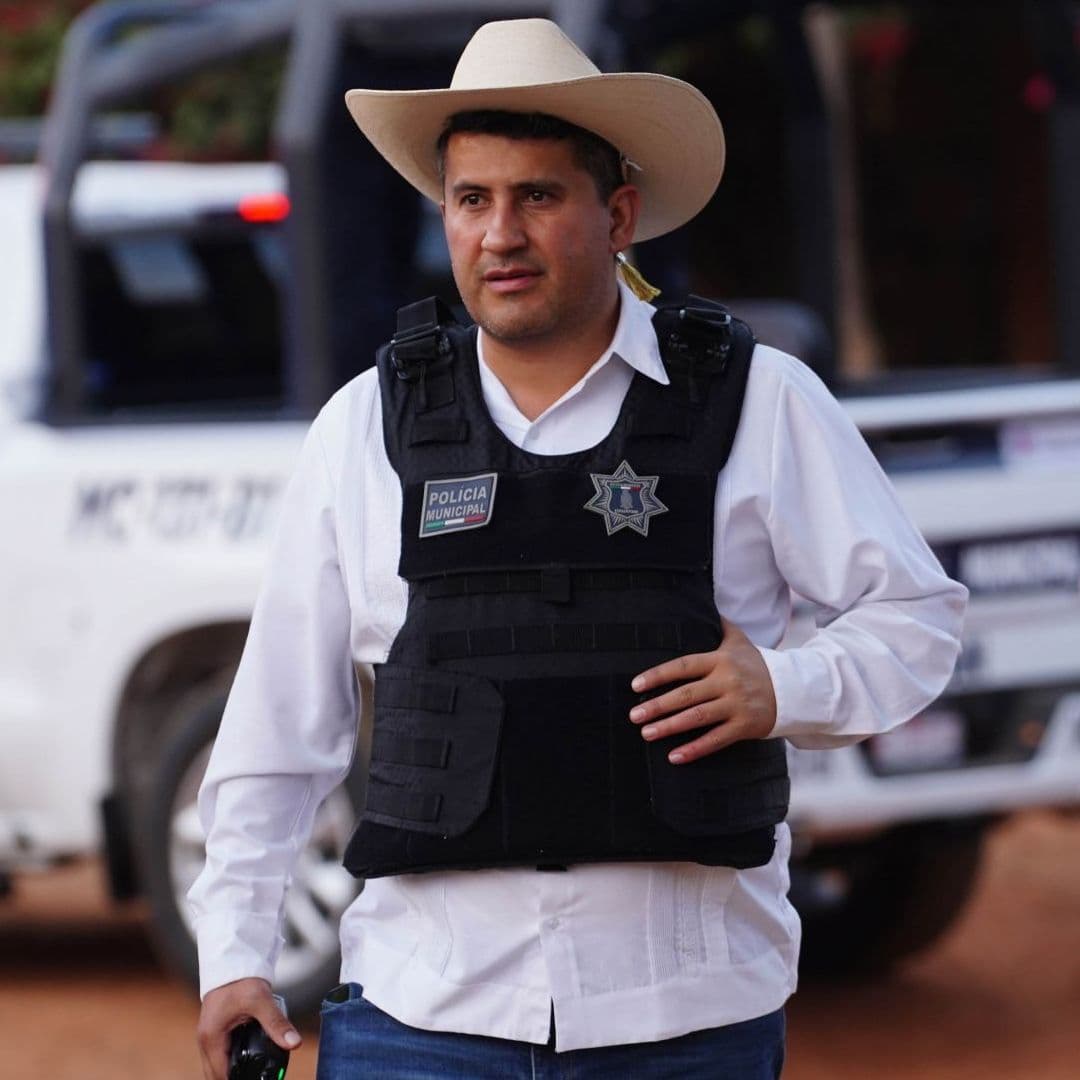 Carlos Manzo, alcalde de Uruapan, Michoacán, fue asesinado durante un evento público en 2025