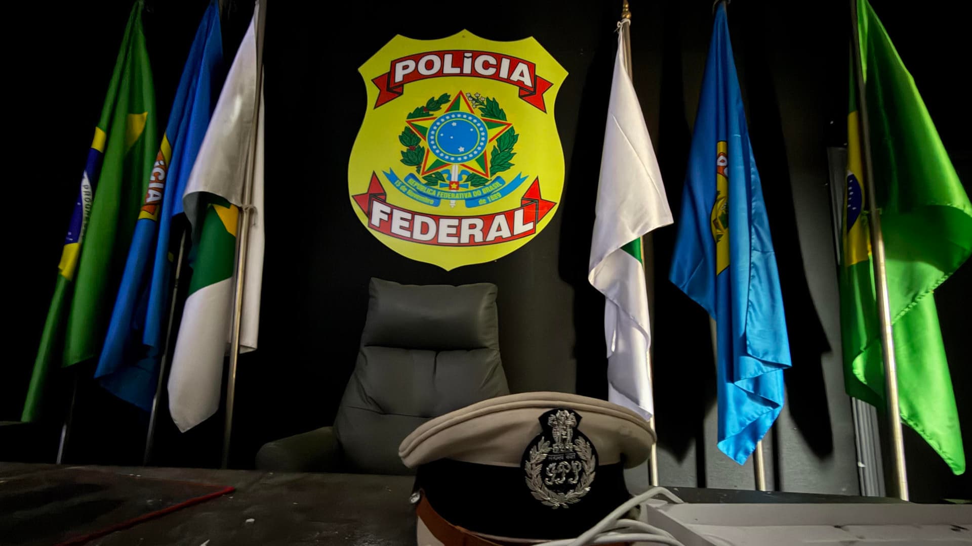 Réplica de estaciones de policía