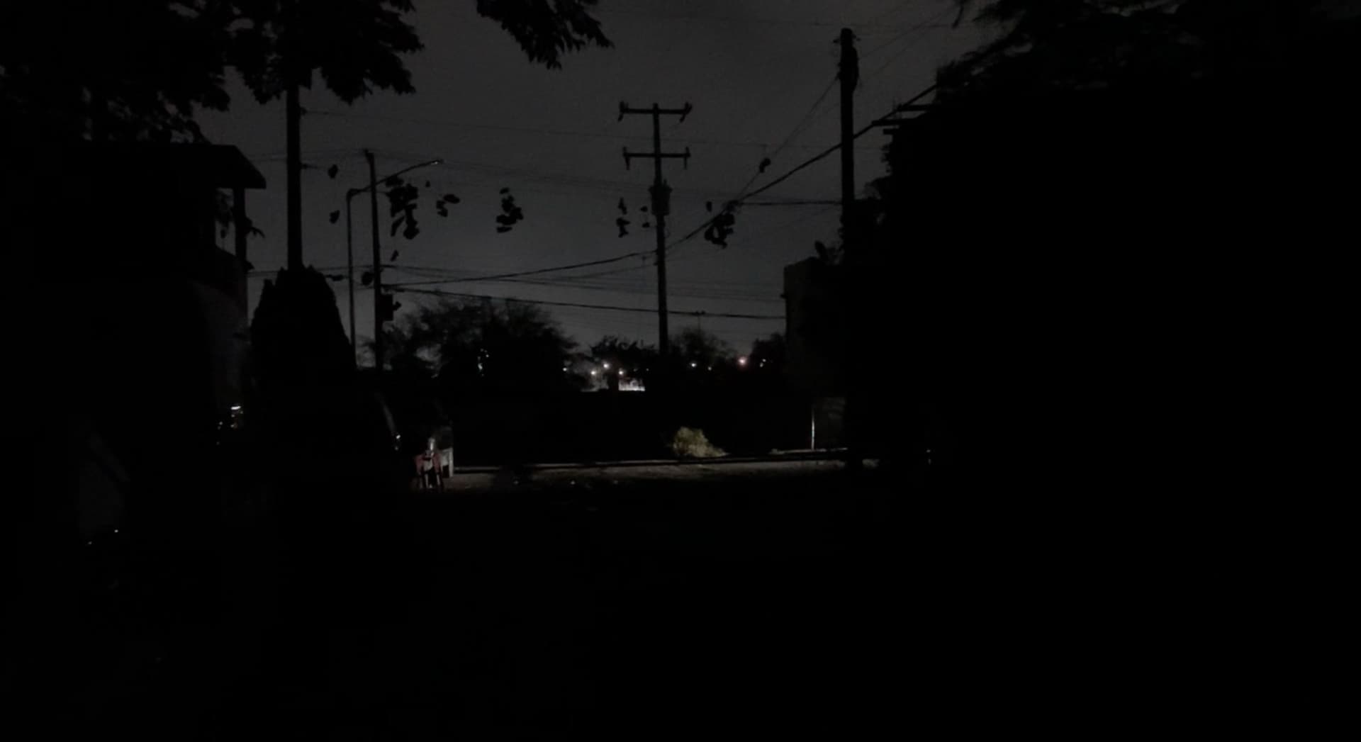 Colonias sin servicio de luz