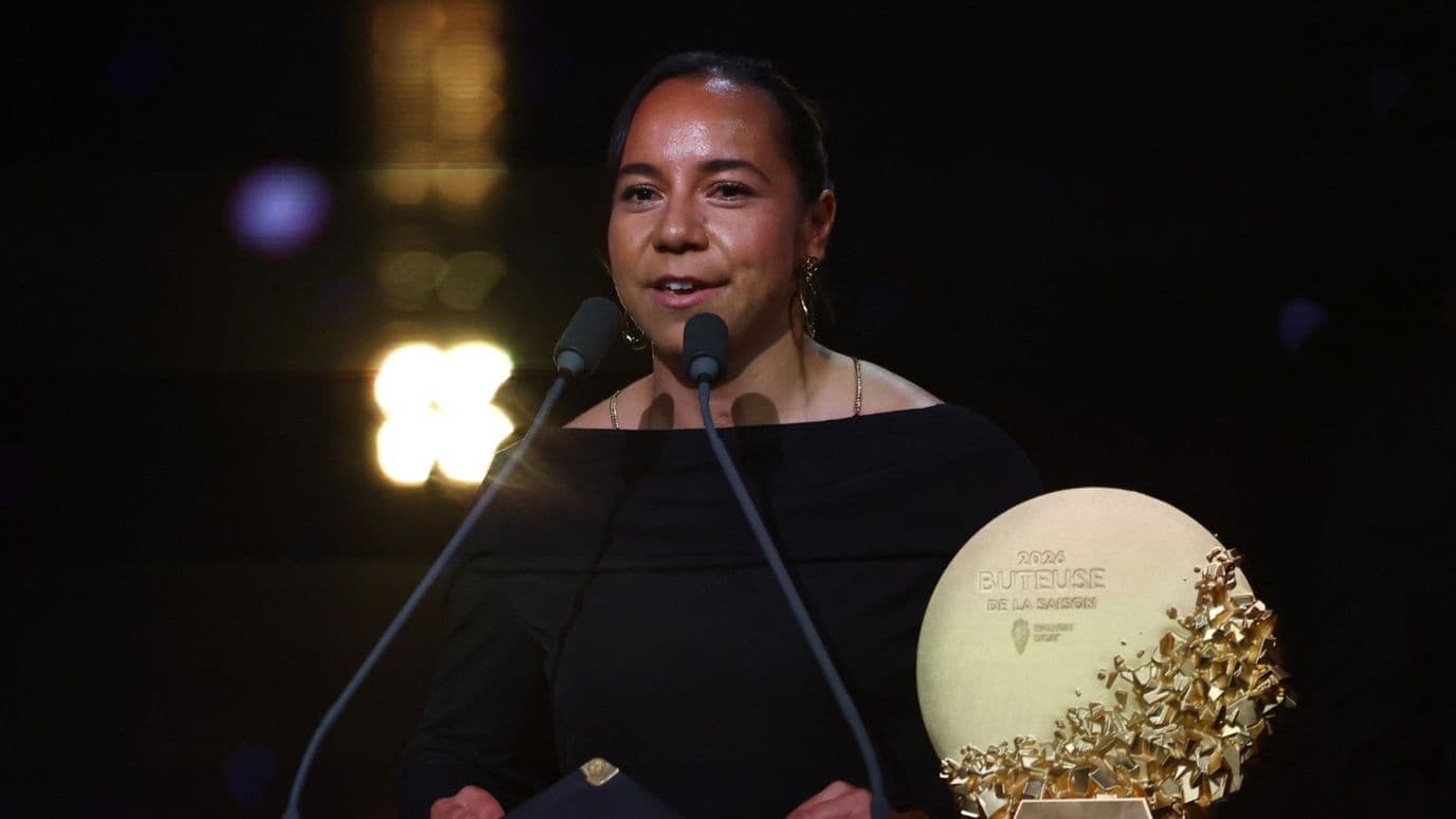 Charlyn Corral fue seleccionada como la mejor delantera en la máxima entrega de premios