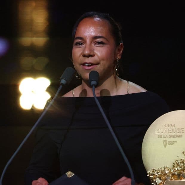 La Mexicana Charlyn Corral Gana Premio a la Mejor Delantera en Balón de Oro 2026