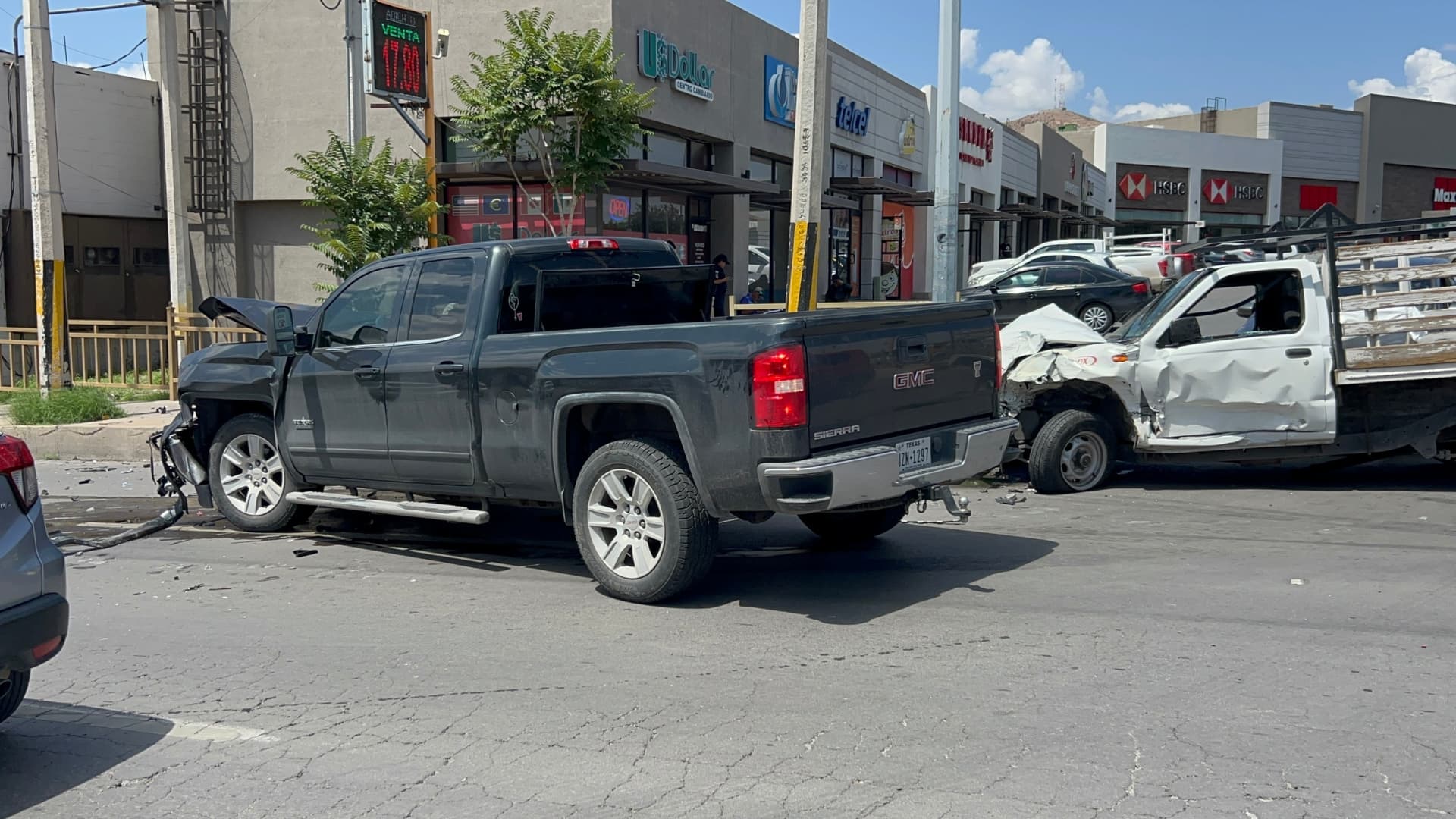 A pesar de lo aparatoso del accidente, no se registraron personas lesionadas.