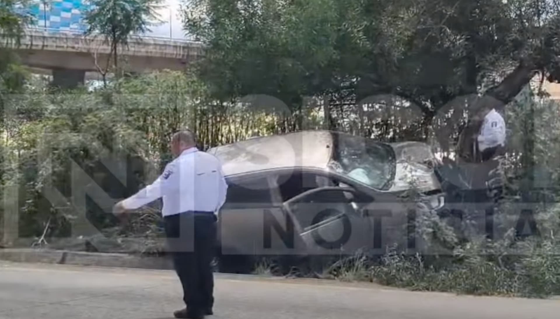 Accidente Choque Poste Automóvil Abandonado Autopista México Puebla Estadio Cuauhtémoc