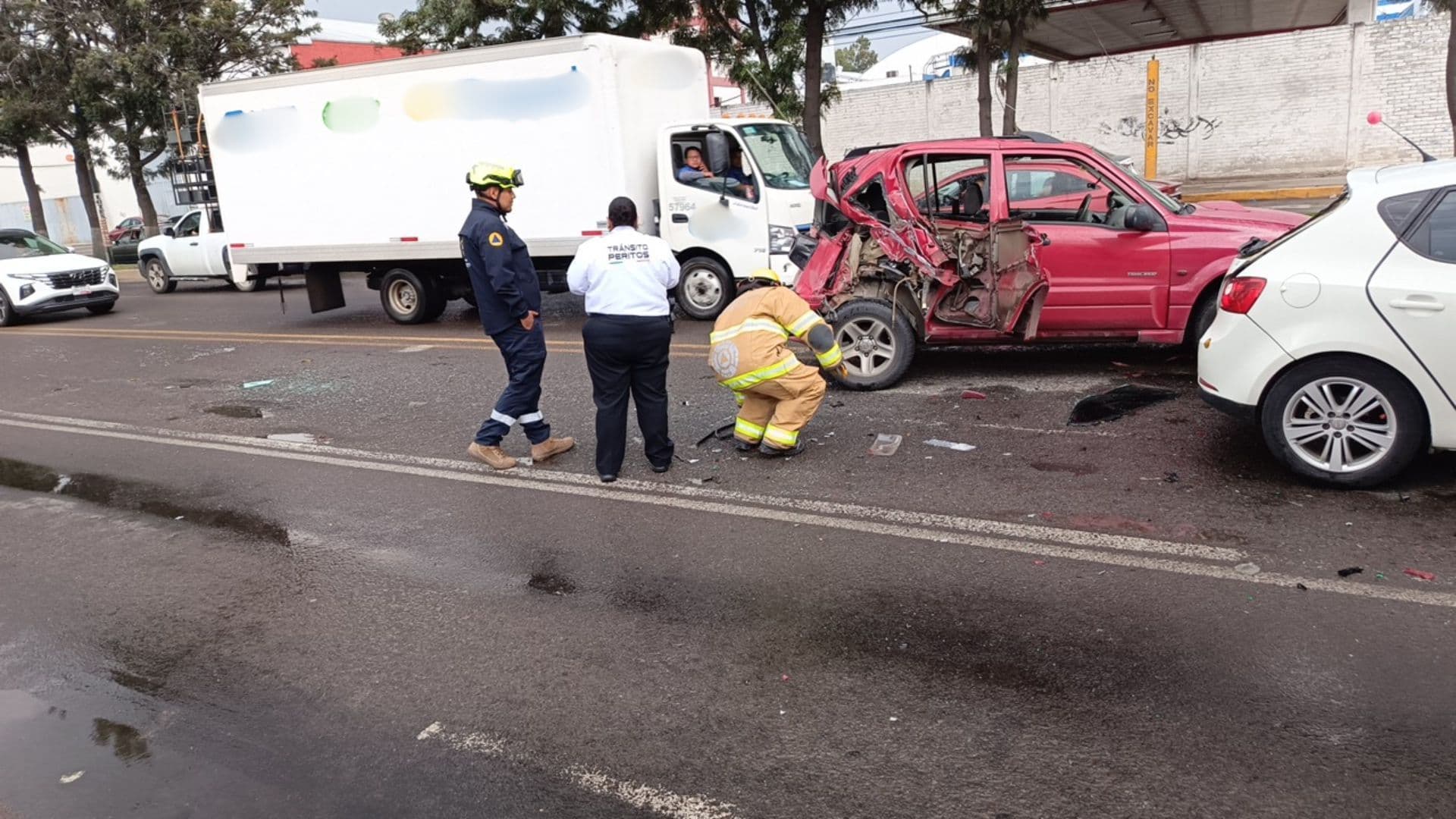 Accidente Camioneta Automóvil Joven Lesionado San Pablo Xochimehuacan Puebla