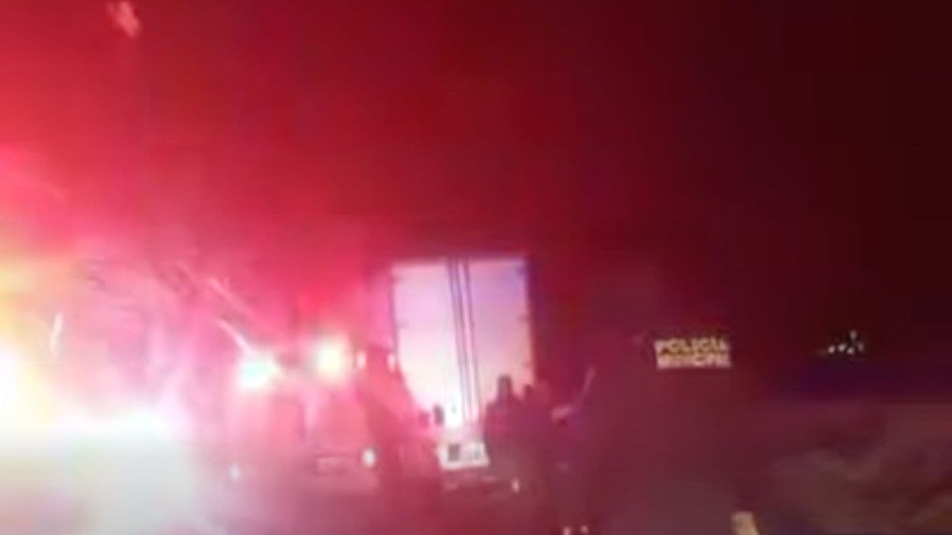 Accidente Choque Dos Tráileres Camioneta Cierre Carretera El Seco Esperanza Puebla