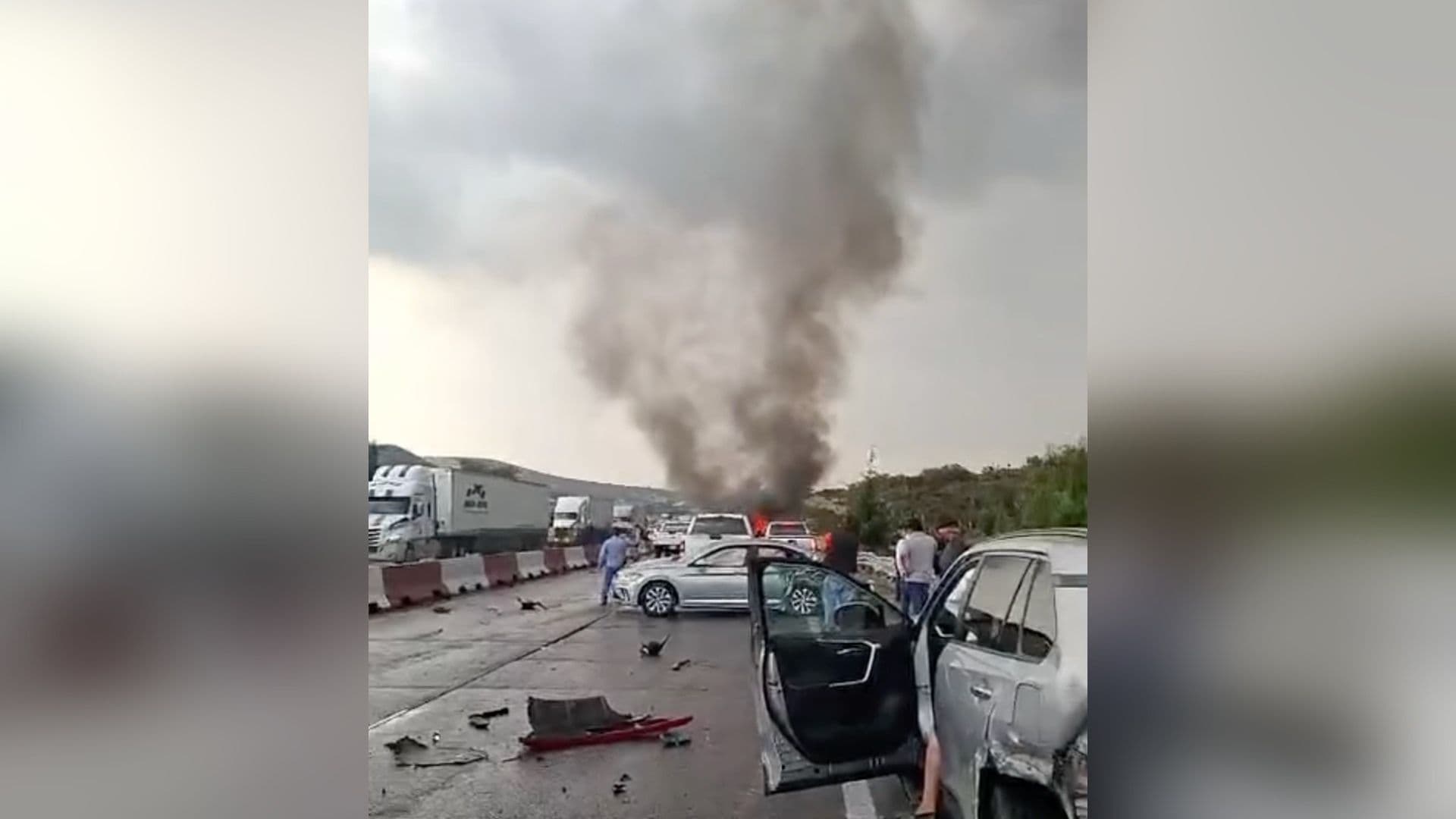 Accidente Choque Múltiple Vehículos Incendio Arco Norte Ajoloapan Pachuca Puebla