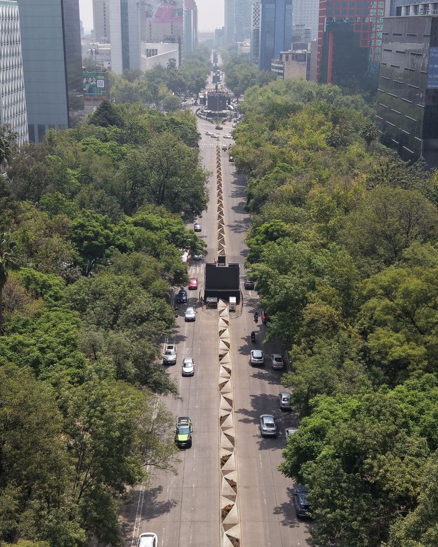 Instalación de pantallas en Reforma