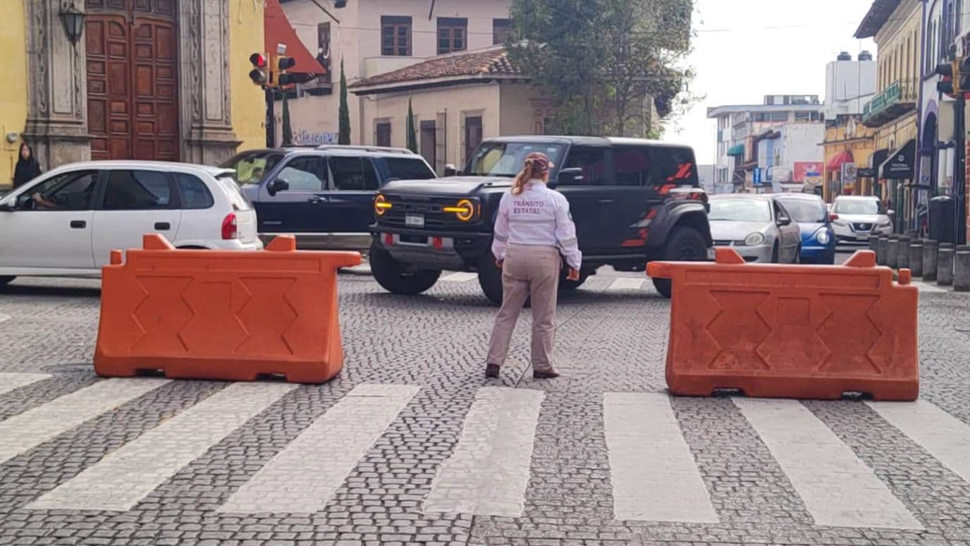 Cierres viales en Xalapa hoy por desfile de catrinas