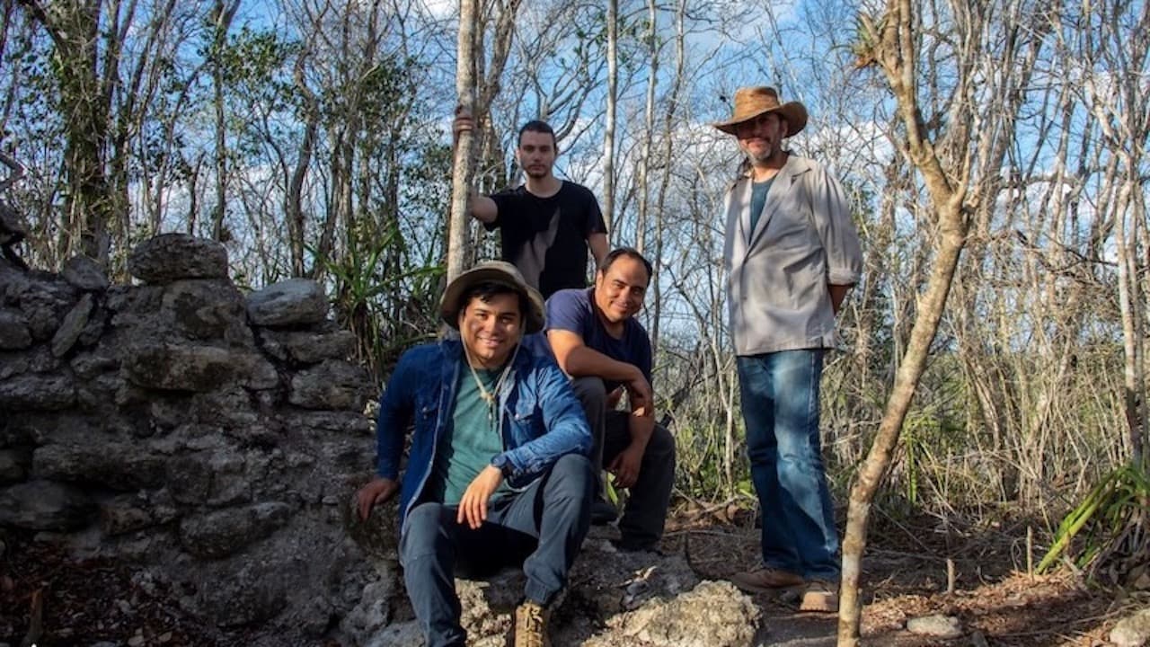 Arqueólogos que participaron en el hallazgo de Minanbé