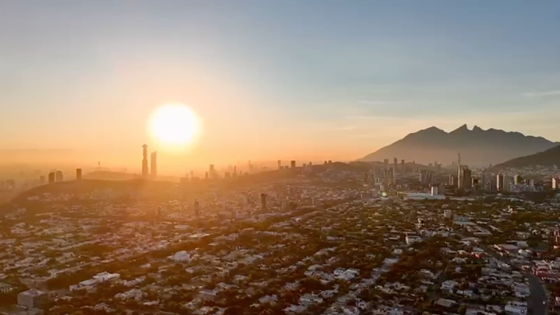 Amanecer en Nuevo León