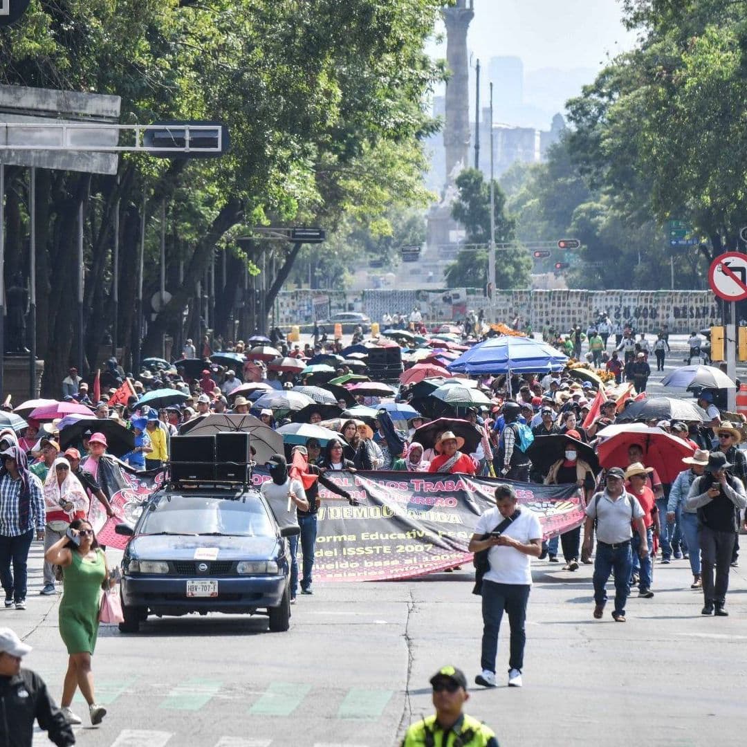 Bloqueo de la CNTE en Reforma el 2 de junio 2026