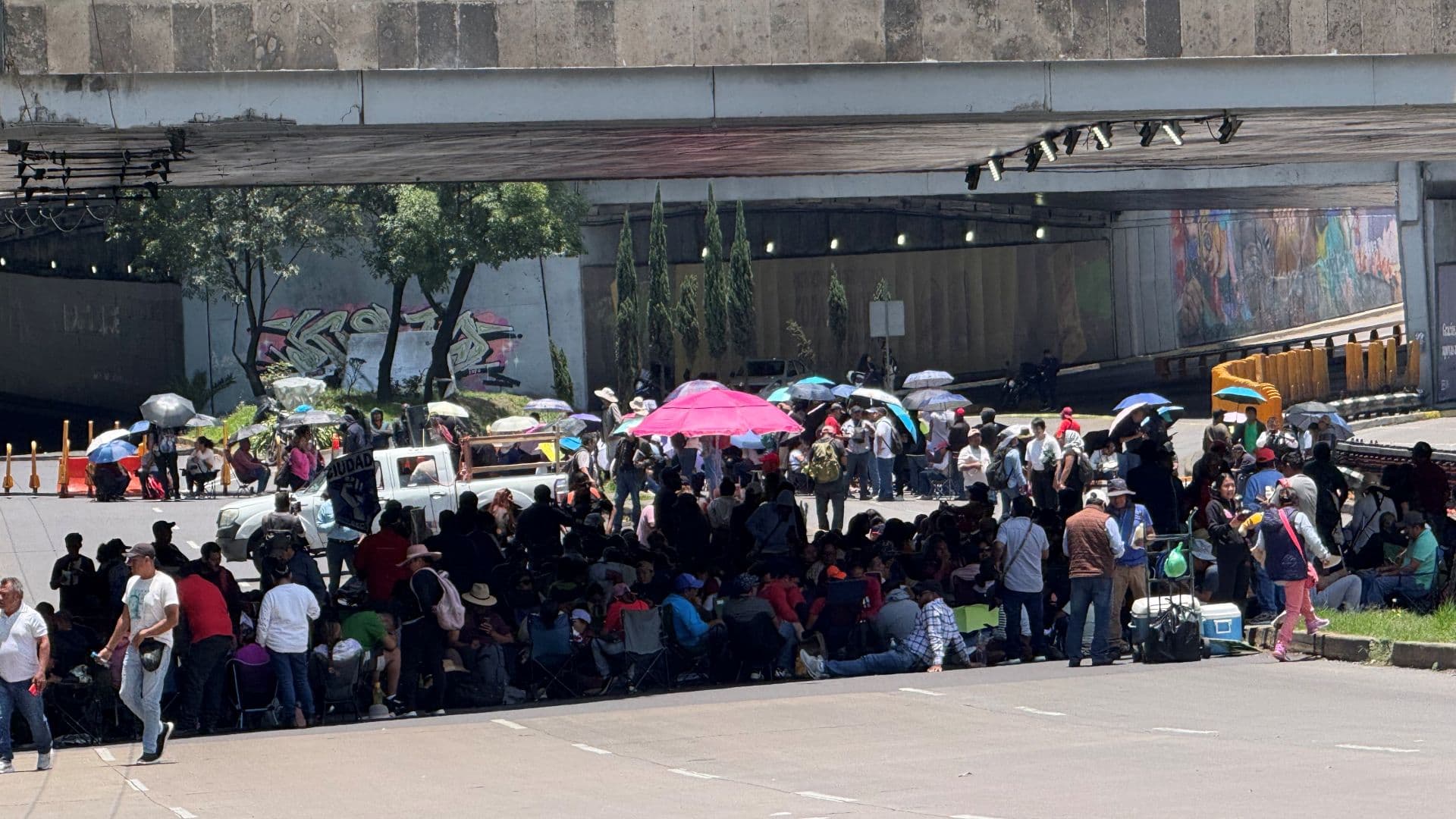Bloqueo de la CNTE en Circuito Interior, CDMX