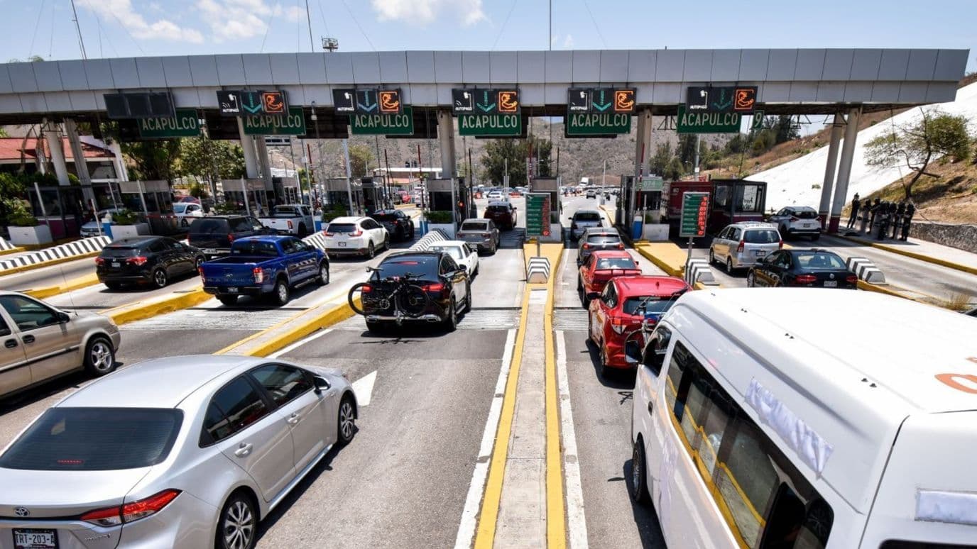 Caseta de Peaje en Autopista del Sol.