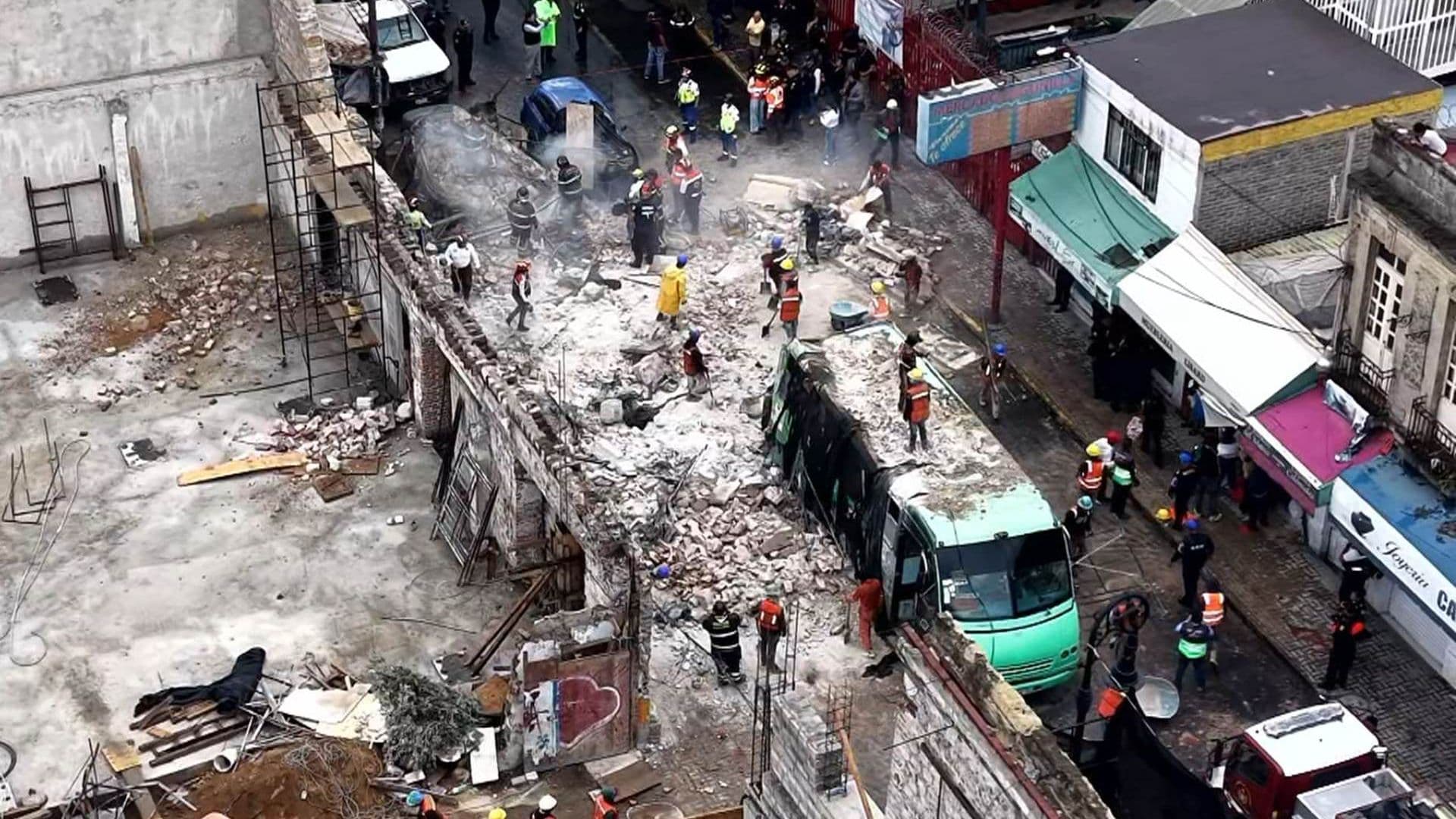 Construcción de donde cayó una barda en el Centro Histórico de la CDMX