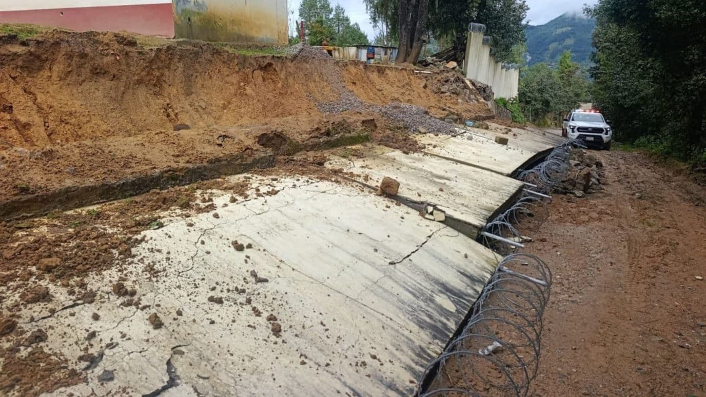 Lluvias Barda Perimetral Colapsada Telesecundaria Ignacio Zaragoza Ajalpan Puebla