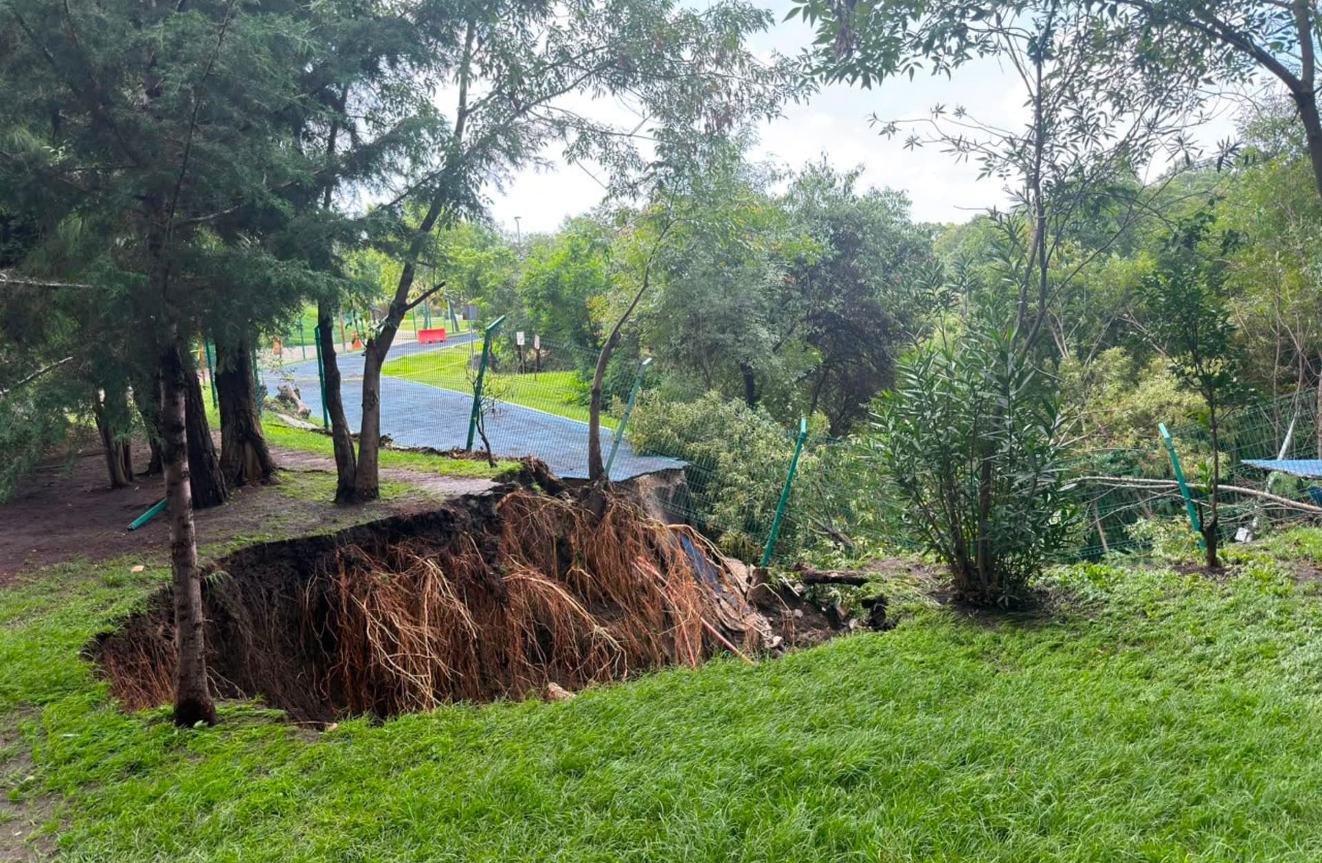 No habrá paso hasta nuevo aviso en la zona.