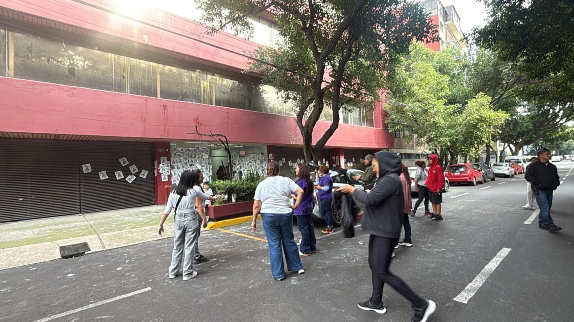 Las integrantes del Colevtivo Tonantzin protestaron en el DIF CDMX