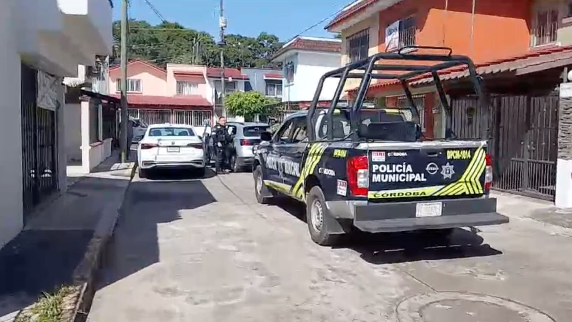 El conductor huyó hacia una privada en Villa Verde, en Córdoba. Foto: N+
