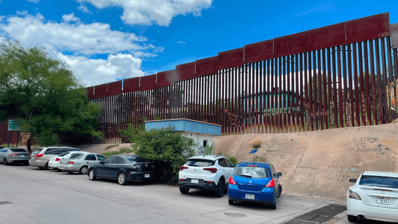 Restringirán Tierras Públicas de Arizona Hasta 2029 por Obras del Muro Fronterizo