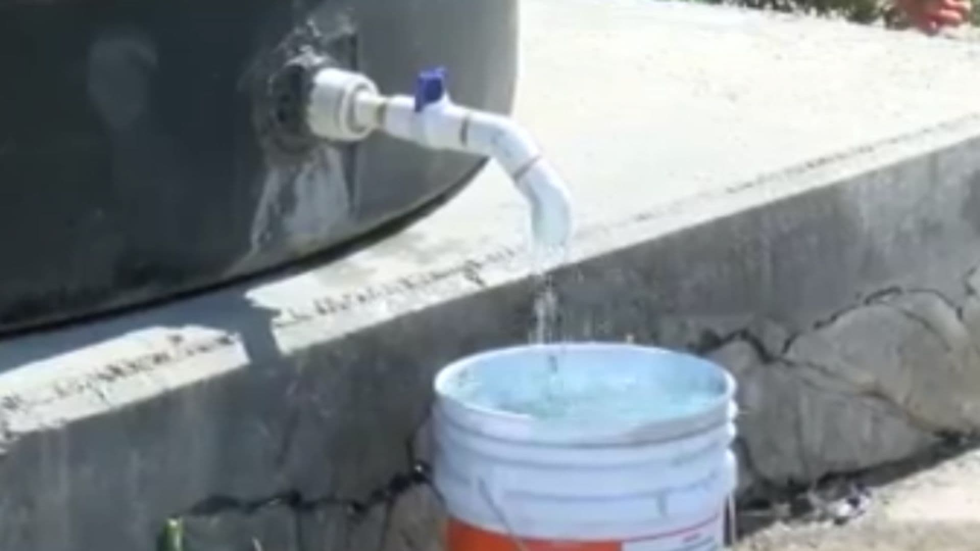 Sufren Vecinos Seis Días sin Agua y Un Día Sin Luz