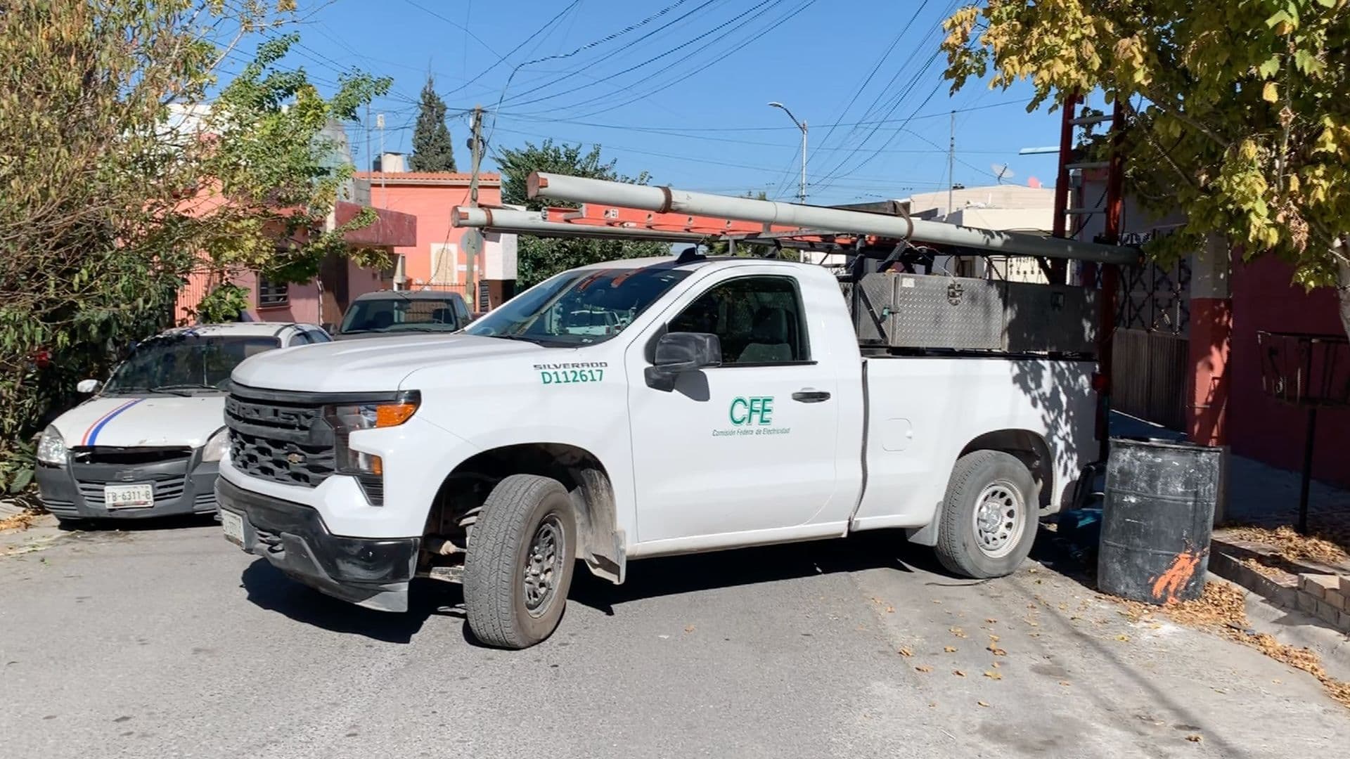Camioneta CFE