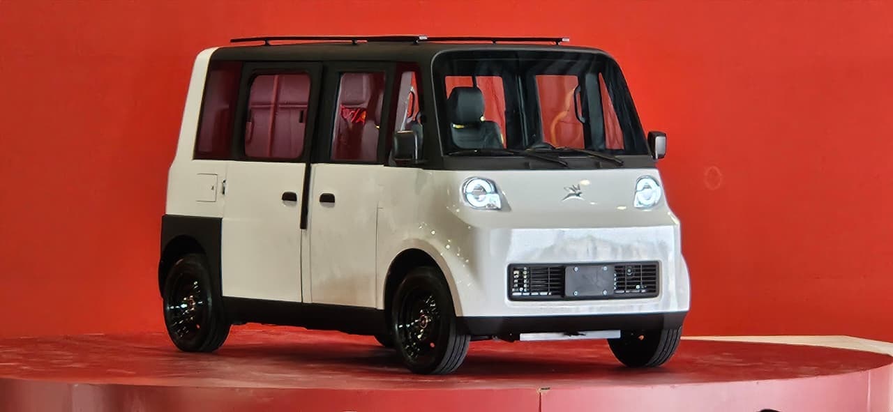 Roberto Capuano dio a conocer el precio y cuándo sale a la venta el auto Olinia, el primer coche eléctrico mexicano.