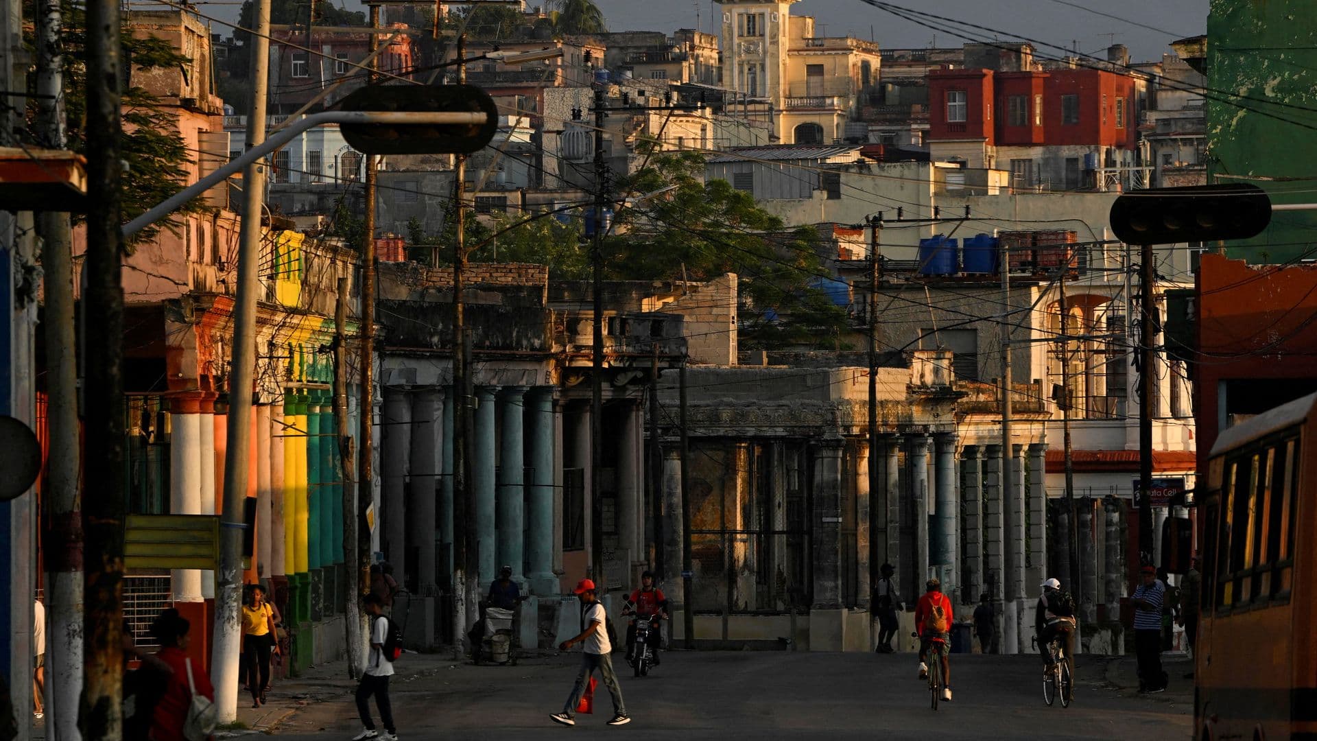 Nuevo Apagón en Cuba Hoy: Reportan Desconexión Total del Sistema Eléctrico Nacional